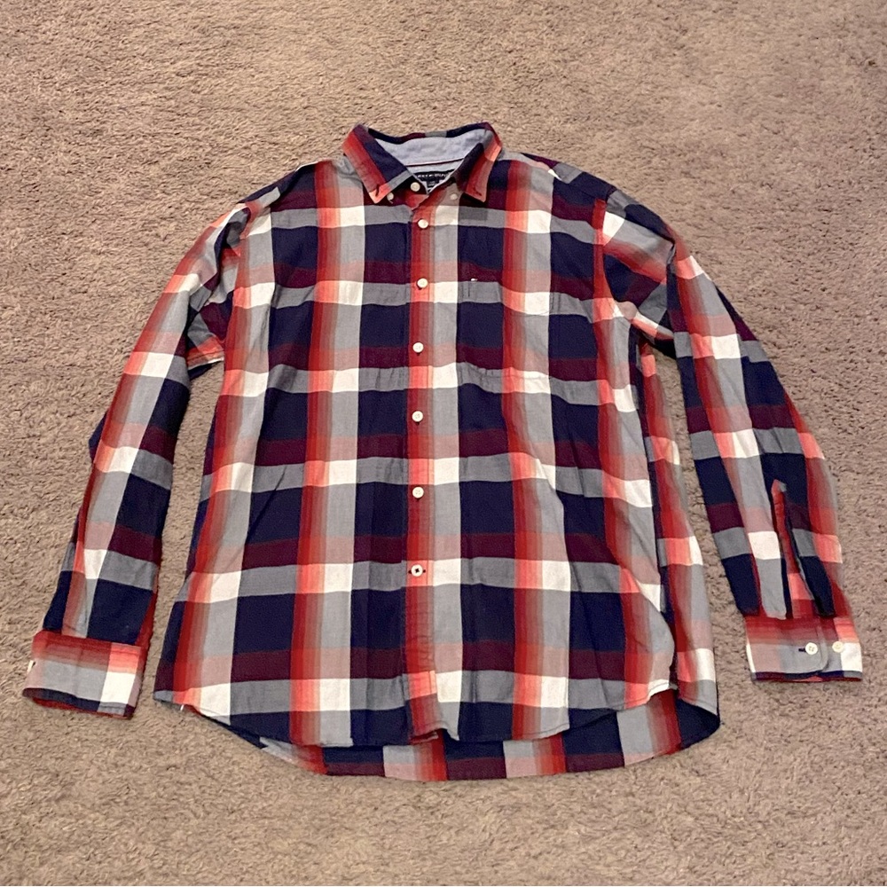 Tommy Hilfiger Classic Fit Button Down